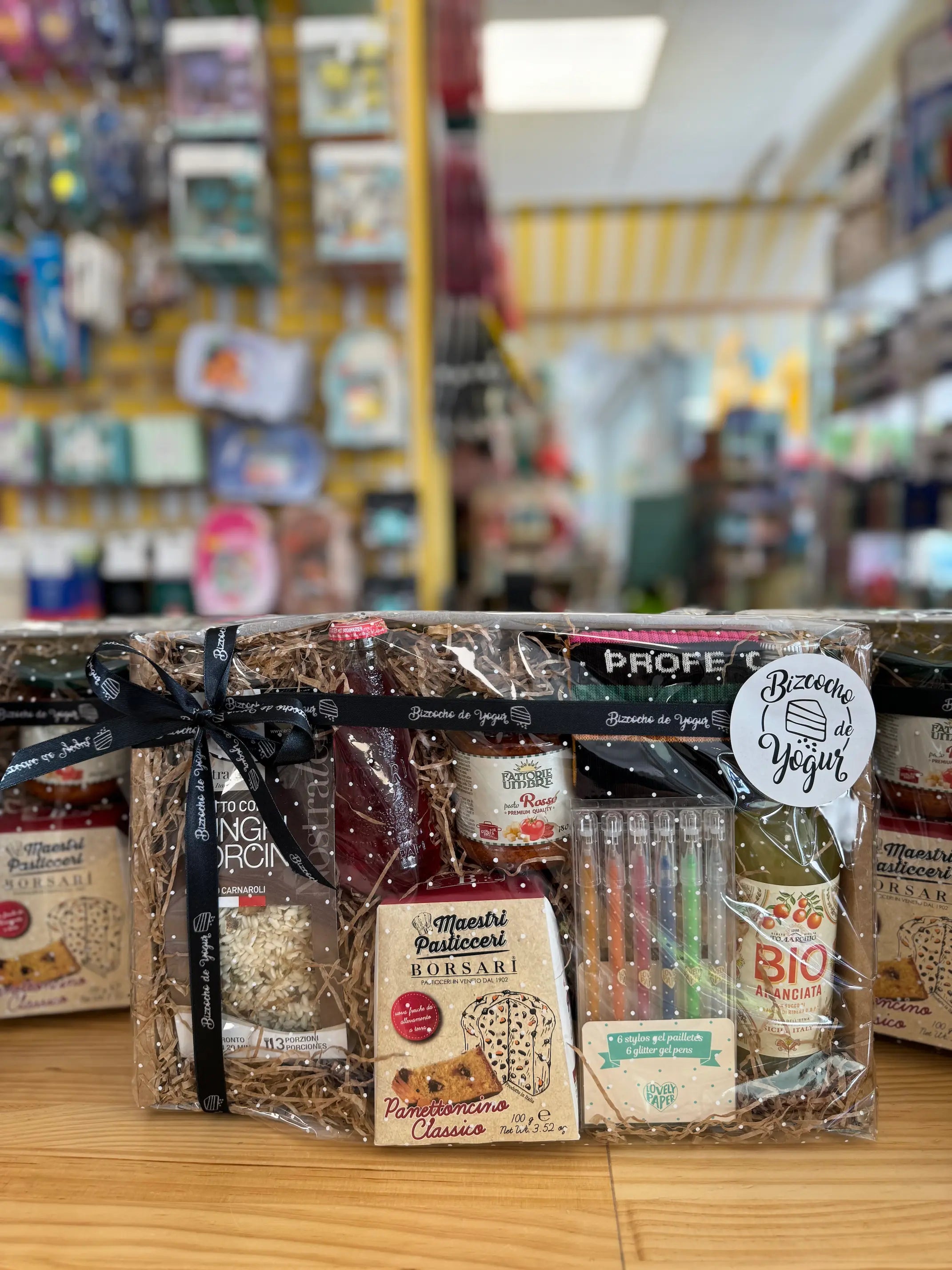 Descubre 8 ideas de Canastas gourmet y canastas de navidad | arcones  navideños, cestas de regalo, canastas y más, image size:2142x2856