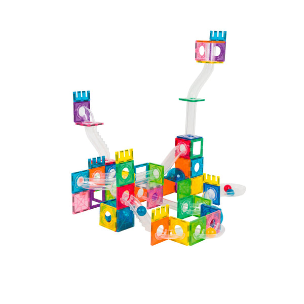 Construcción realizado con set tobogán de 134 piezas de Braintoys