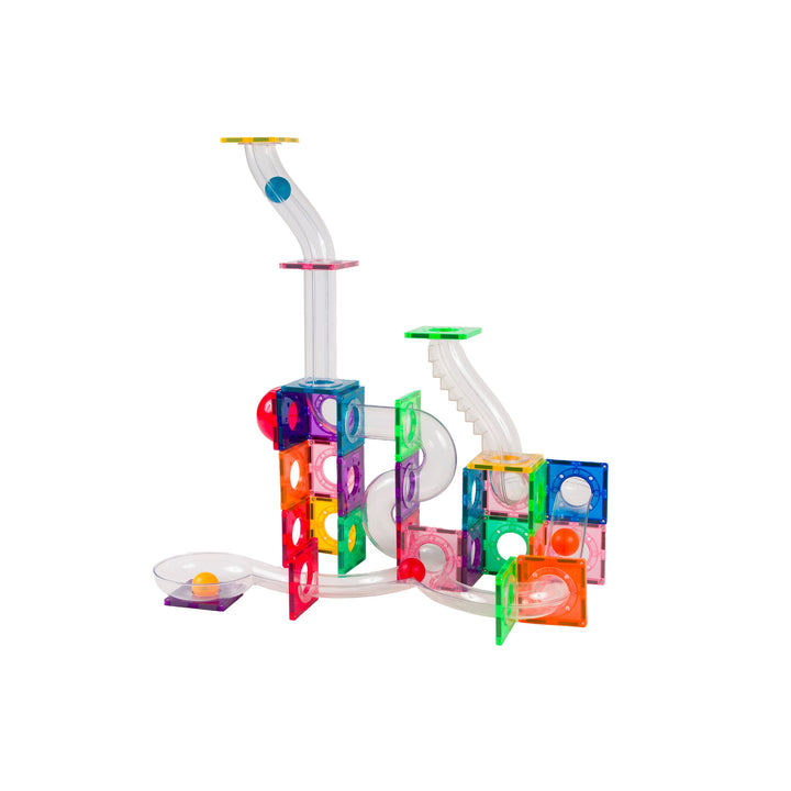 Construcción realizada con el set tobogán 70 piezas de Braintoys