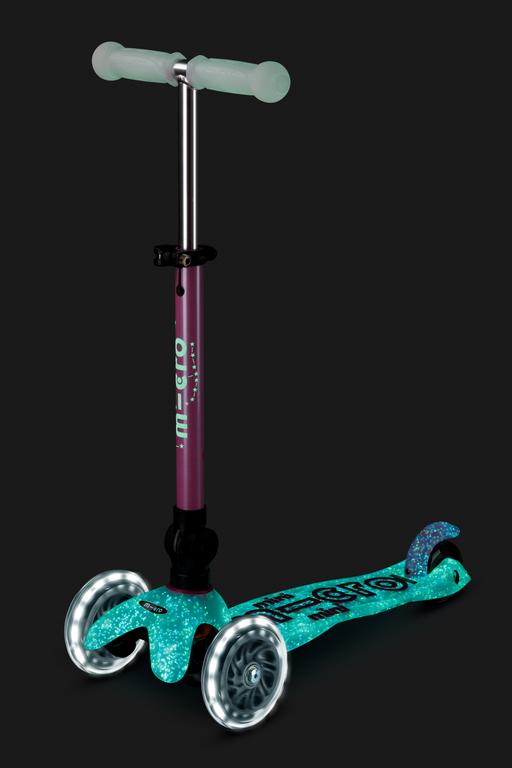 Patinete Mini Deluxe Plegable Orion LED · Rosa