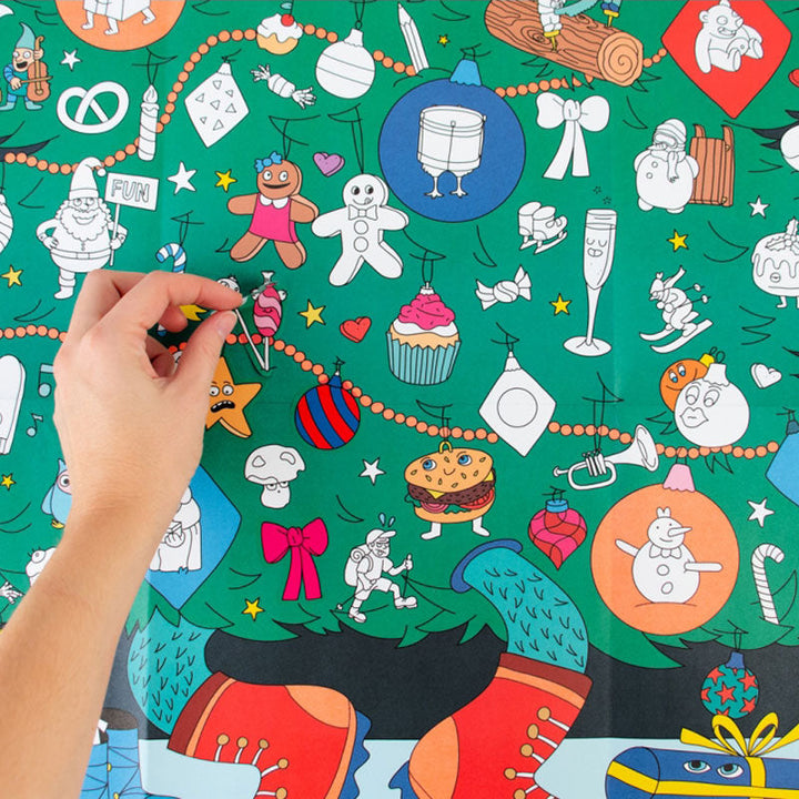 Poster XL Arbol de Navidad colorea y decora 100x70 · OMY - Bizcocho de Yogur